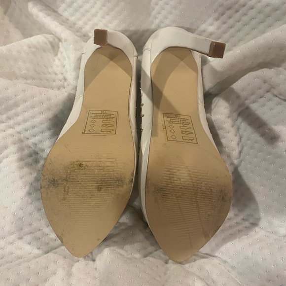 Izabella Rue white heels with gold studs.  Worn once. - Picture 3 of 3